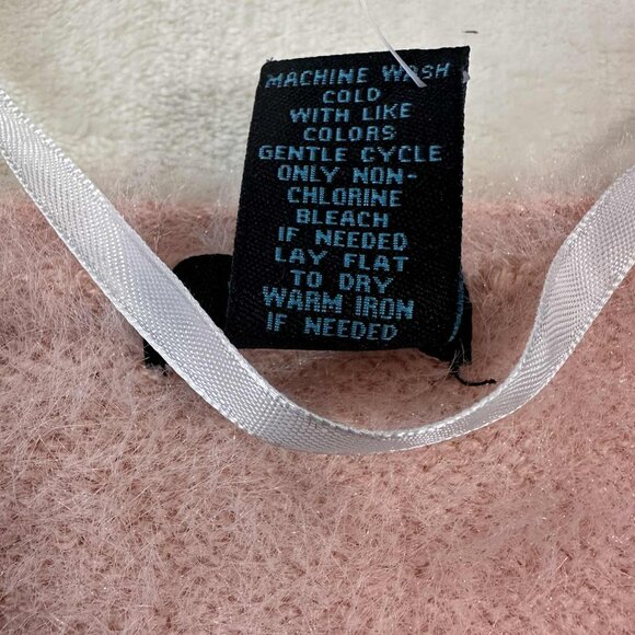 NWT RUE21 Soft Blush Pink Fuzzy V-Neck Balloon Sleeve Sweater – (2X) - Picture 8 of 14